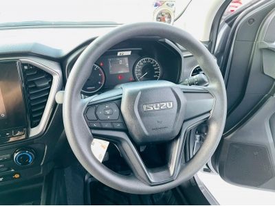 ISUZU NEW D-Max  1.9L M/T CAB 4 รถปี 2021 รูปที่ 8