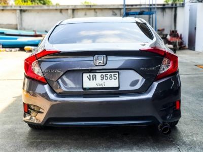 2017 Honda Civic FC 1.8EL เครดิตดีฟรีดาวน์ ดอกเบี้ย 3.89% กรณีลูกค้าเครดิตดี รูปที่ 8