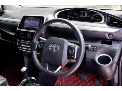 โตโยต้าชัวร์ ฟรีดาวน์ Toyota Sienta 1.5 V A/T ปี 2018 รูปที่ 8