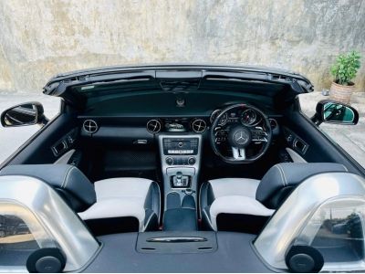 MERCEDES BENZ SLC300 AMG DYNAMIC โฉม R172 ปี 2017 รูปที่ 8