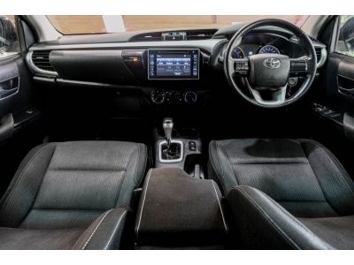 TOYOTA HILUX REVO 2.4 E Double Cab A/T ปี 2018 รูปที่ 8