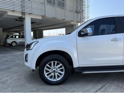 ปี 2019 ISUZU D-MAX CAB4 3.0 Z HILANDER CC. สี ขาว เกียร์ Auto รูปที่ 8