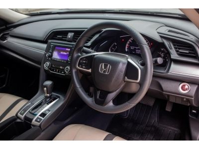 โตโยต้าชัวร์ ฟรีดาวน์ Honda Civic 1.8 E A/T ปี 2017 รูปที่ 8
