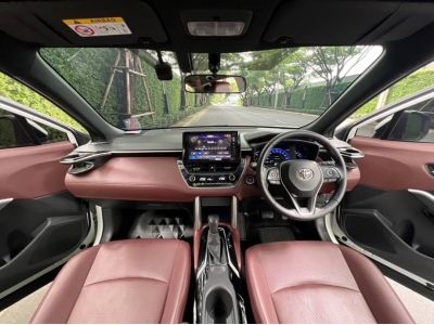 2021 TOYOTA CROSS 1.8HYBRID PREMIUM รูปที่ 8