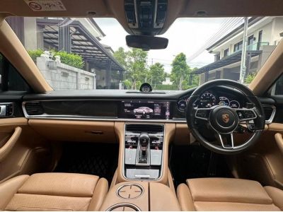 สปอร์ตซุปเปอร์คาร์ Porsche Panamera 4E-Hybrid Executive 2019 รูปที่ 8