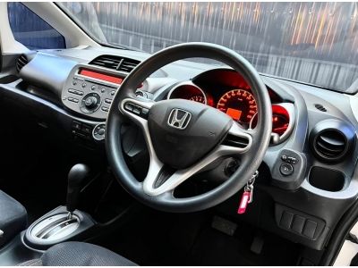 Honda Jazz 1.5 SV A/T ปี 2013 รูปที่ 7