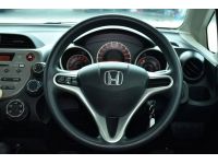 2011 Honda JAZZ 1.5 V i-VTEC รถเก๋ง 5 ประตู ฟรีดาวน์ ตัวไมเนอร์เช้นท์ ขับดีมากคันนี้ รูปที่ 8