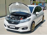 HONDA JAZZ 1.5  V MNC  i-VTEC AUTO ปี 2017 รถพร้อมใช้ *ฟรีดาวน์* T.086-527-9533 รูปที่ 8