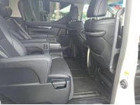 Toyota Alphard 2.5 Hybrid SR-C E-Four ปี 2023 ไมล์ 48,000 Km รูปที่ 8