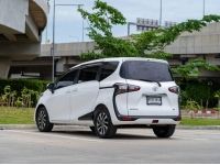 TOYOTA SIENTA 1.5V ปี 2017 รูปที่ 8