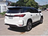 Toyota Fortuner 2.4 Legender Black Top 2WD ปี 2022 รูปที่ 8